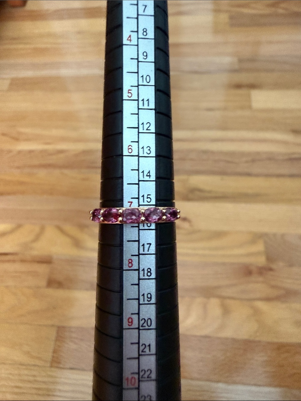 14k Gold Pink Tourmaline Band Ring Size 7 - Picture 2 of 2